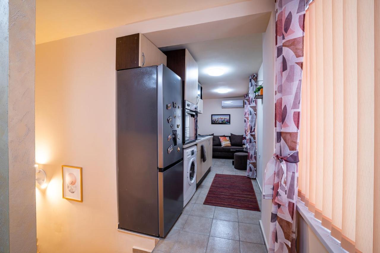 Abstract Apartment Varna Exterior photo